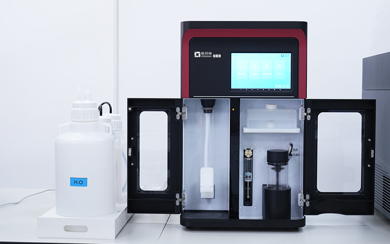 全自動(dòng)凱氏定氮儀在食品、農(nóng)產(chǎn)品與飼料檢測(cè)中的關(guān)鍵作用 全自動(dòng)凱氏定氮儀在食品、農(nóng)產(chǎn)品與飼料檢測(cè)中的關(guān)鍵作用